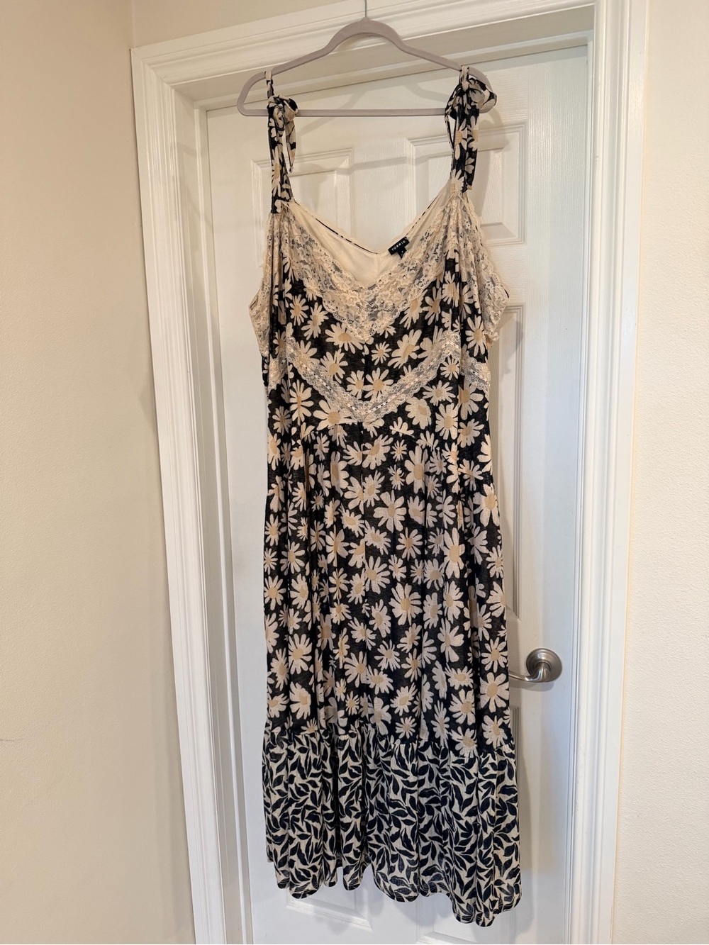 torrid Black & Cream Floral Lace-Trim Midi Slip Dress